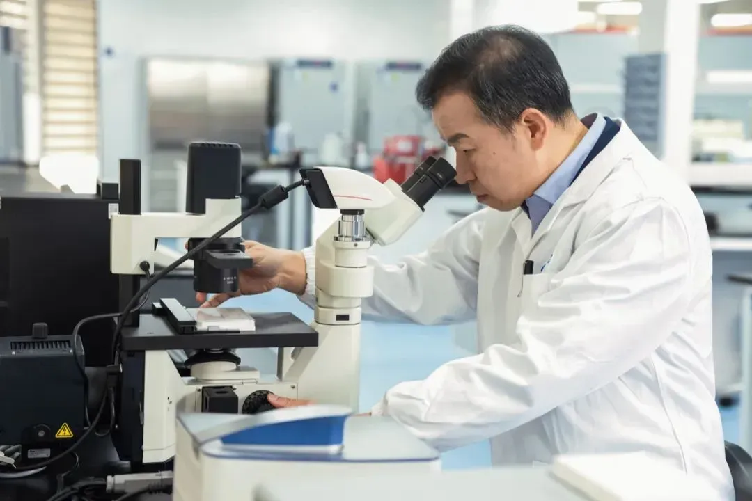 获得“谈家桢生命科学产业化奖”，是对他科学家和企业家双重身份的认可。